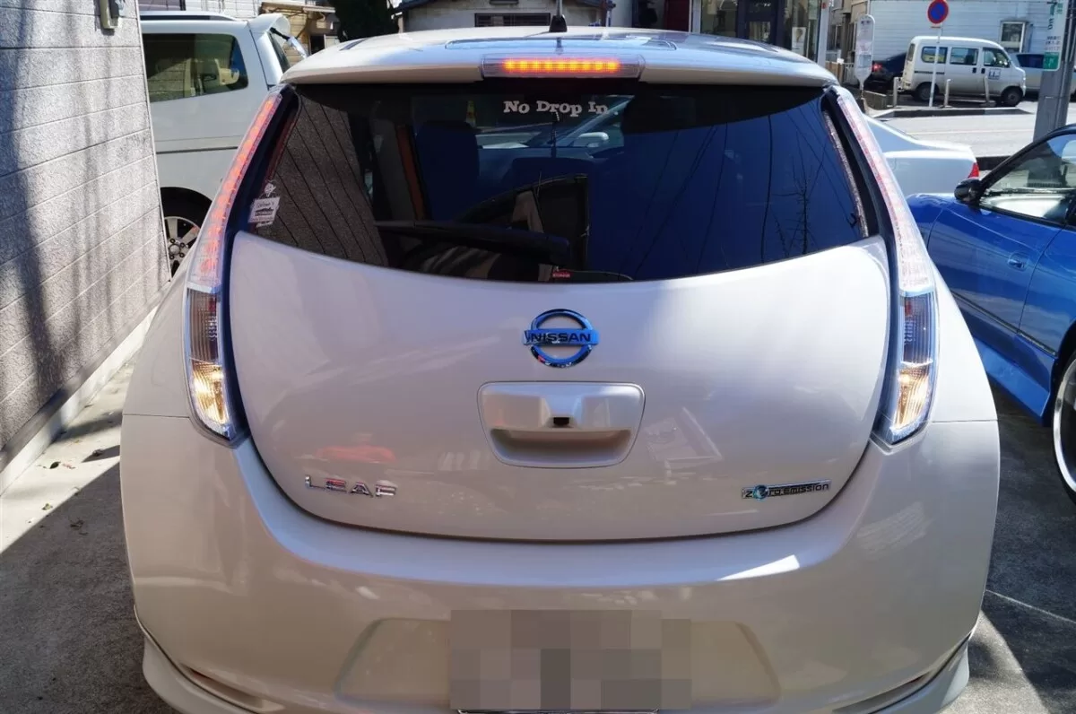 NISSAN LEAF LEDs installed in various areas